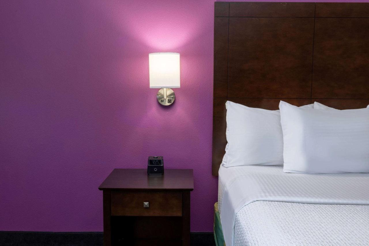 La Quinta By Wyndham Houston Nw Brookhollow Ngoại thất bức ảnh