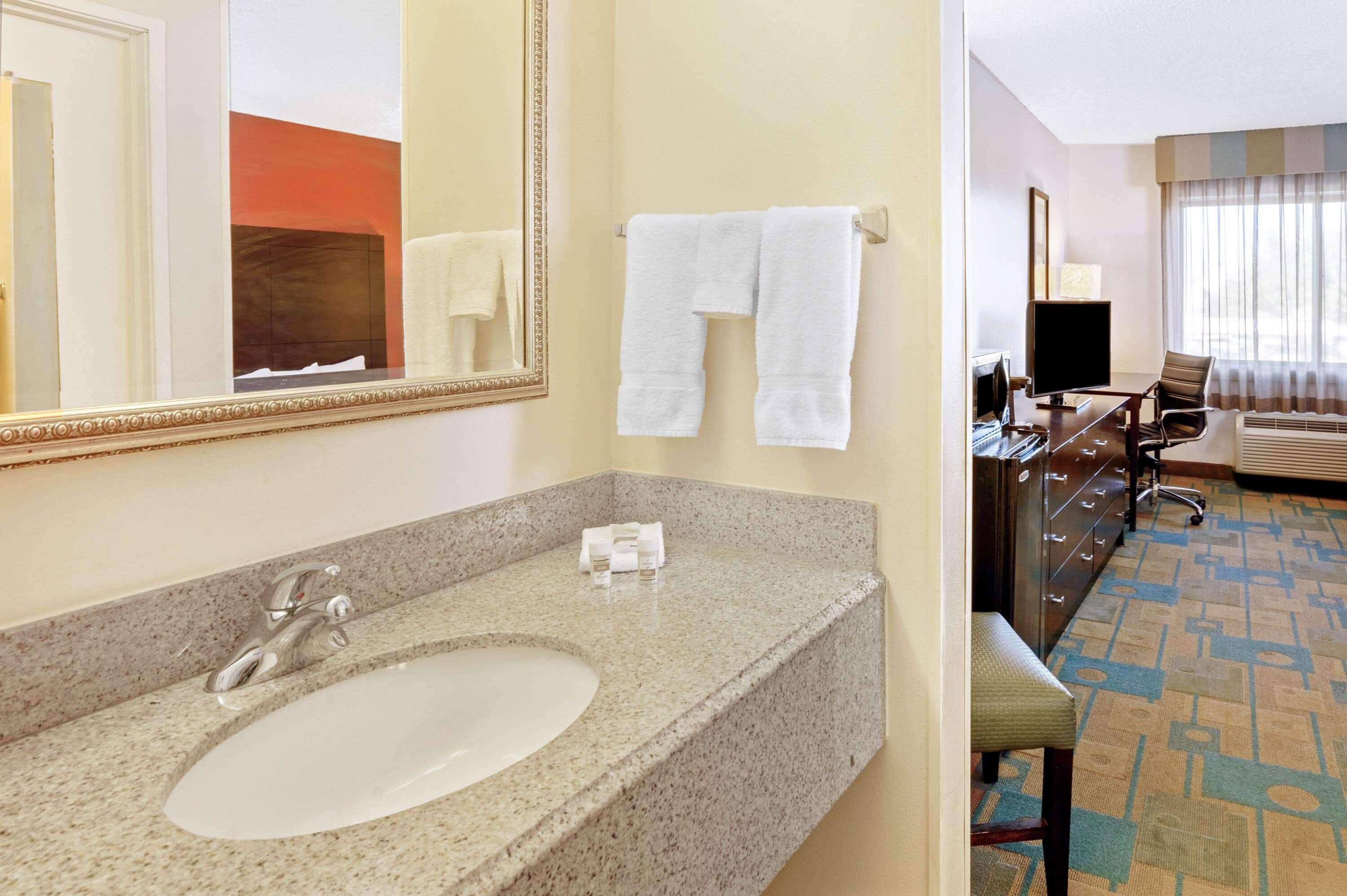 La Quinta By Wyndham Houston Nw Brookhollow Ngoại thất bức ảnh